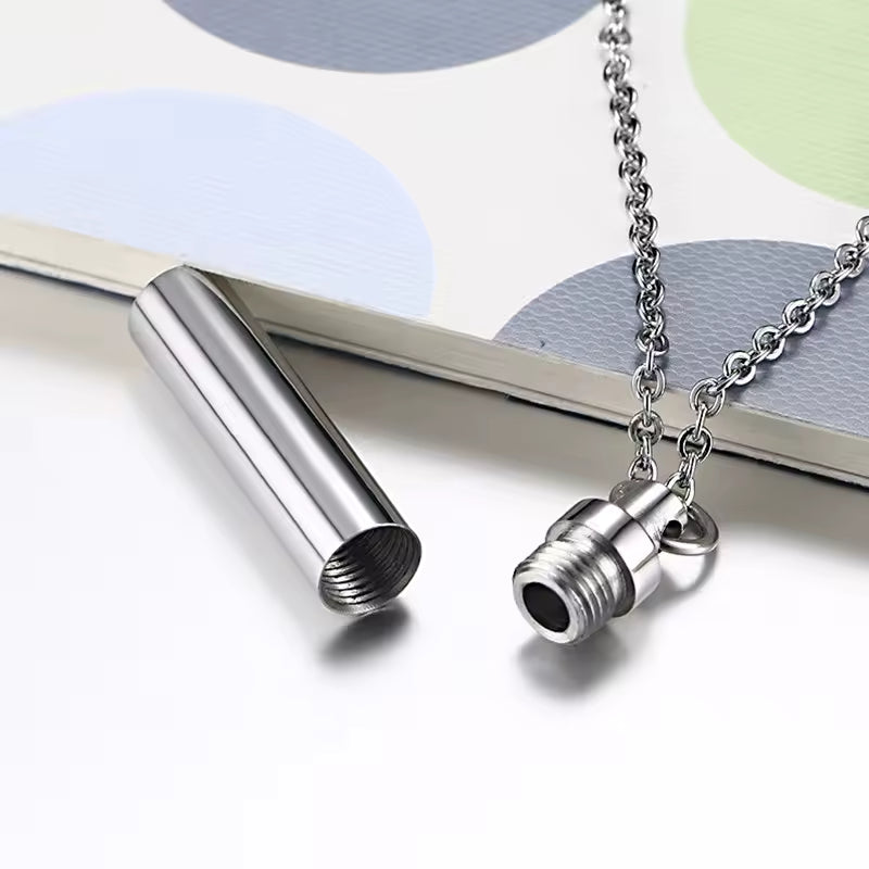 Collier cinéraire en acier titane