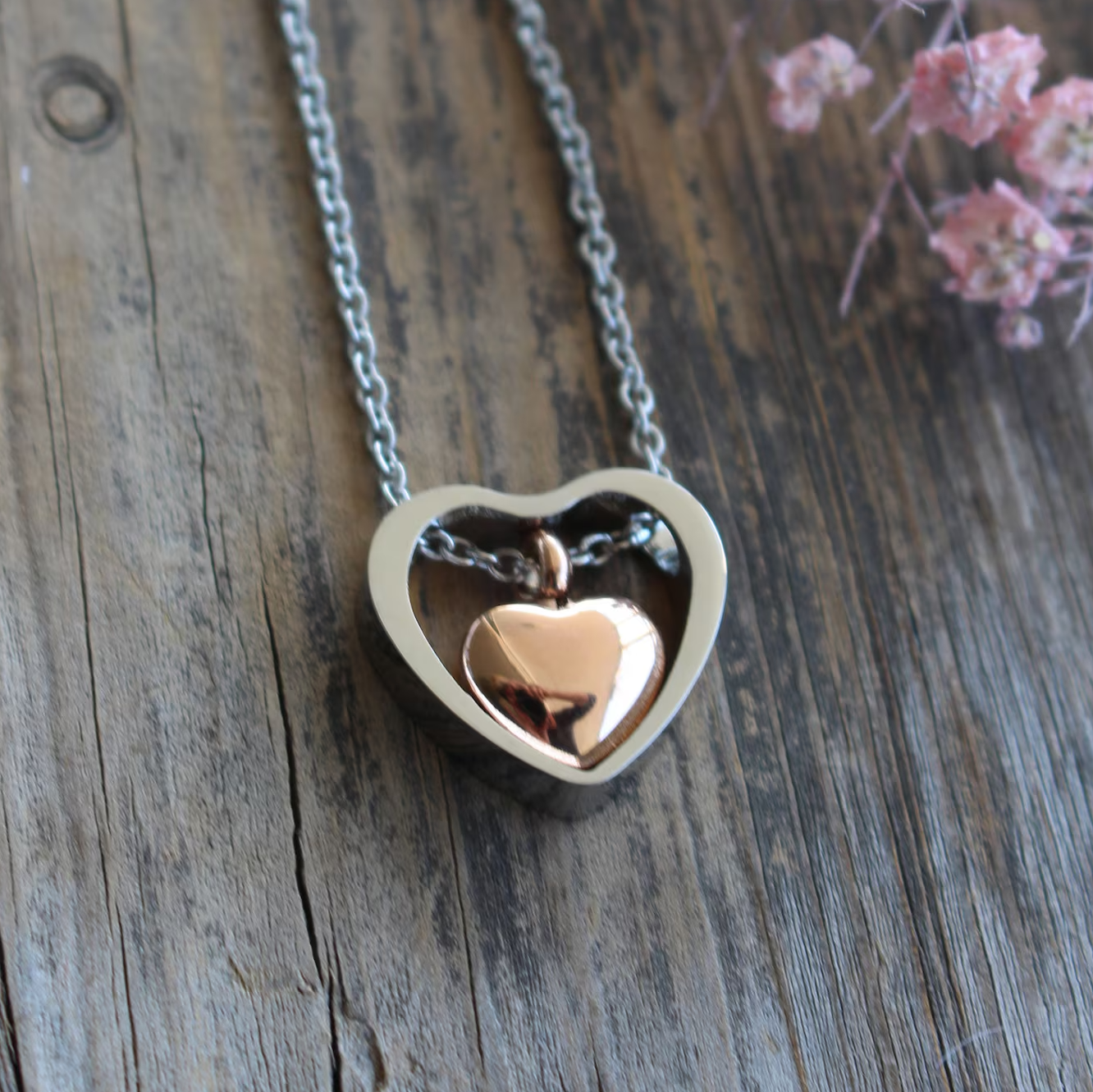Collier cinéraire double cœur
