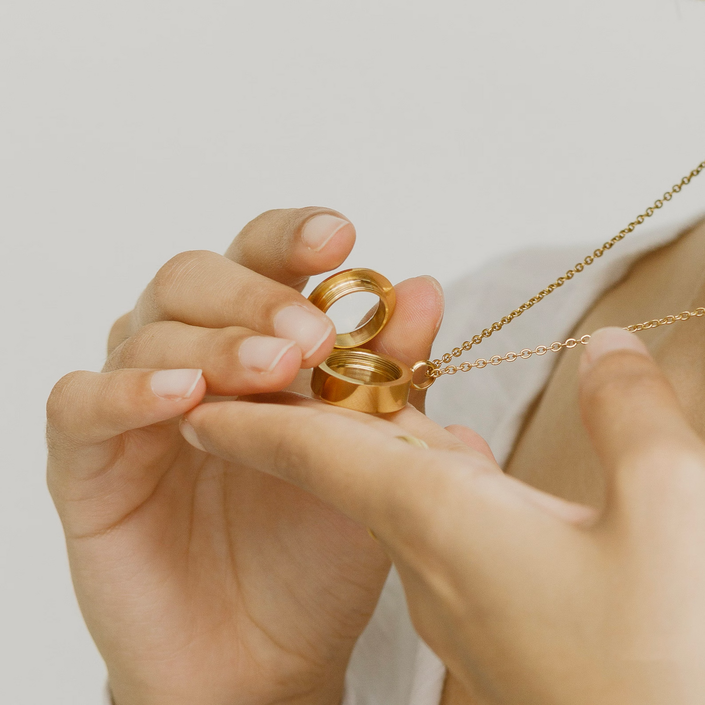 Collier cinéraire rond