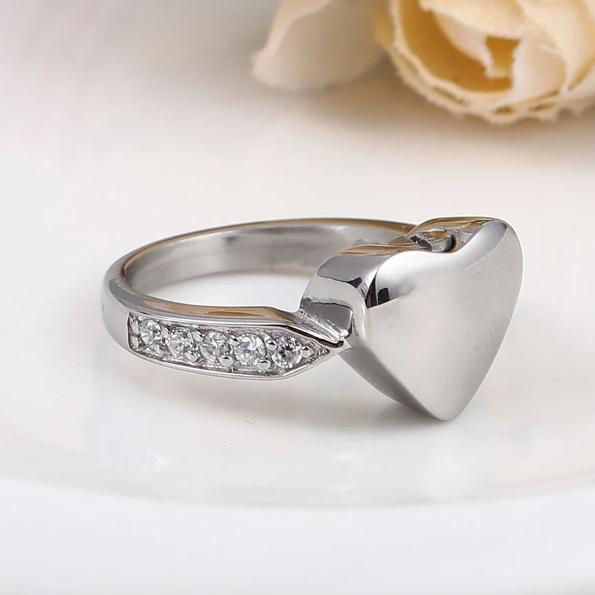 Bague cinéraire cœur en verre